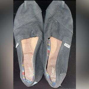 TOMS Women's Black Canvas Loafers